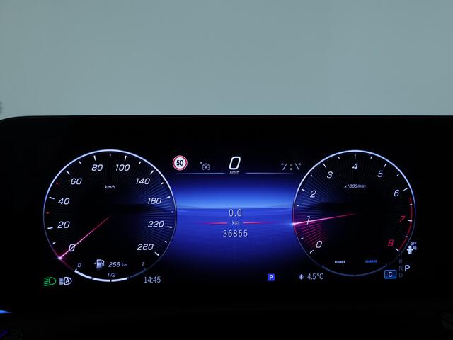 Mercedes-Benz CLA-KLASSE Shooting Brake 200 AMG Sportpakket | Keyless Go | Sfeerverlichting | Stoelverwarming | Apple CarPlay | Stoelverwarming | Inclusief 24 maanden MB Certified garantie voor Europa.