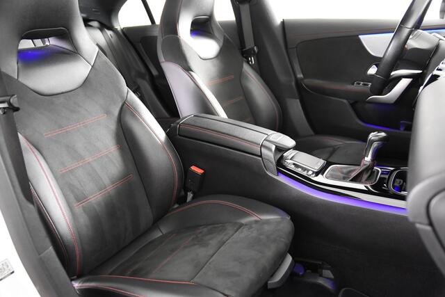Mercedes-Benz CLA-KLASSE 180 AMG-Line*1ste Eigenaar*2x AMG*Ambiente verlichting