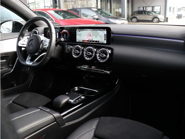 Mercedes-Benz CLA-KLASSE 250 e AMG I Widescreen I Leder I Keyless