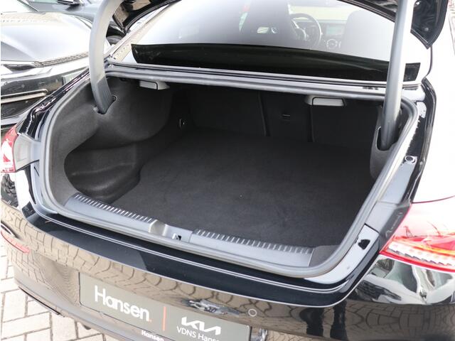 Mercedes-Benz CLA-KLASSE 250 e AMG I Widescreen I Leder I Keyless