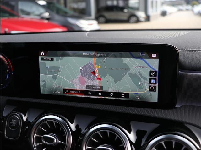 Mercedes-Benz CLA-KLASSE 250 e AMG I Widescreen I Leder I Keyless