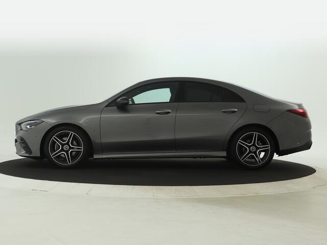 Mercedes-Benz CLA-KLASSE 180 AMG Line LIMITED Edition | Nightpakket | Parkeerpakket met achteruitrijcamera | KEYLESS GO-comfortpakket | USB pakket plus | Verwarmde stoelen vooraan | Sfeerverlichting | Draadloos oplaadsysteem voor Smartphone |