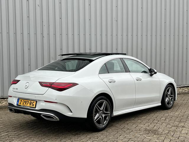 Mercedes-Benz CLA-KLASSE 180 AMG Line | Premium Pakket | Panoramadak | MULTIBEAM LED Koplampen | Dodehoekassistent | Advanced Sound System | Apple CarPlay | Android Auto | Sfeerverlichting | Stoelverwarming | Achteruitrijcamera | Showmodel