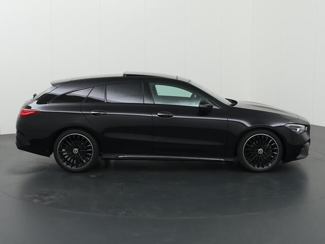 Mercedes-Benz CLA-KLASSE Shooting Brake 180 AMG Line | Night Pakket | 19 inch | Panoramadak | Keyless | Sfeerverlichting |
