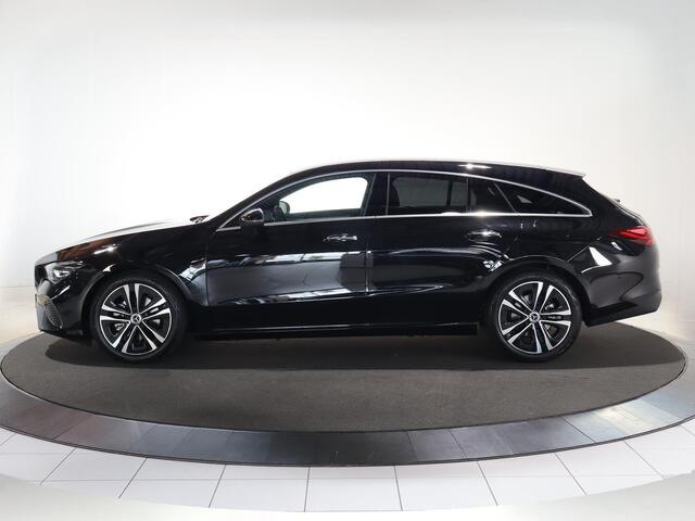 Mercedes-Benz CLA-KLASSE Shooting Brake 180 Star Edition Luxury Line | Achteruitrijcamera | Keyless | Sfeerverlichting | Stoelverwarming |
