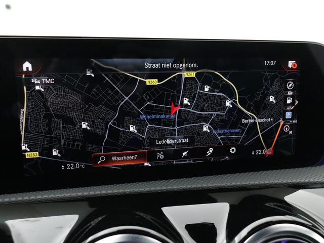 Mercedes-Benz CLA-KLASSE 250 e Business Solution AMG Limited | Multispaaks lichtmetalen velgen | Panoramadak | MBUX wide screen | Navigatie | Parking support | Inclusief 24 maanden MB Certified garantie voor Europa.