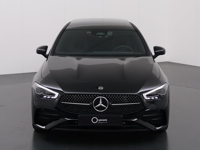 Mercedes-Benz CLA-KLASSE Shooting Brake 180 Star Edition AMG NIGHT | Panoramadak | Sfeerverlichting | Dodehoek assistent | Achteruitrijcamera | Keyless Entry | Apple Carplay | MultiBeam LED |