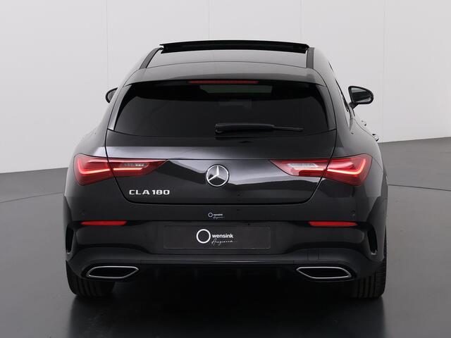 Mercedes-Benz CLA-KLASSE Shooting Brake 180 Star Edition AMG NIGHT | Panoramadak | Sfeerverlichting | Dodehoek assistent | Achteruitrijcamera | Keyless Entry | Apple Carplay | MultiBeam LED |