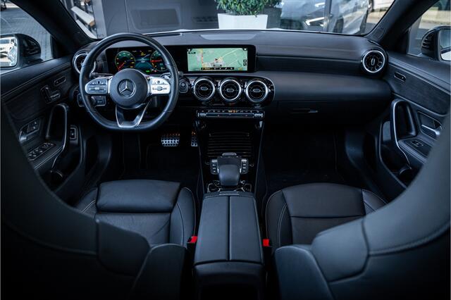 Mercedes-Benz CLA-KLASSE Shooting Brake 250 e AMG - Panorama | Burmester | Keyless | HUD