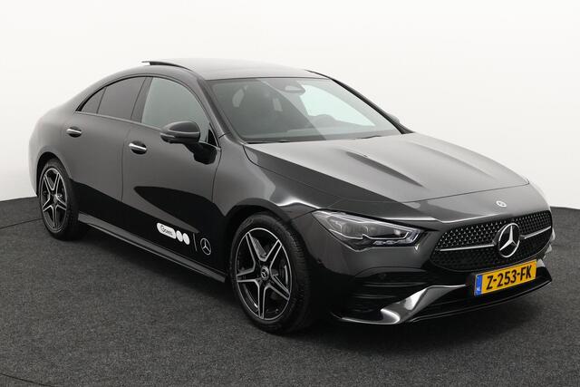 Mercedes-Benz CLA-KLASSE 180 AMG Line | Premium PLUS | Nightpakket | Panoramadak | 360° Camera | Memorystoelen verwarmd | Head-up display | Sfeerverlichting