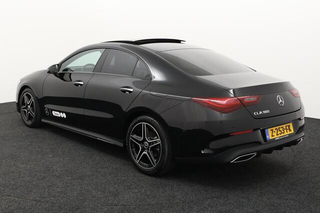 Mercedes-Benz CLA-KLASSE 180 AMG Line | Premium PLUS | Nightpakket | Panoramadak | 360° Camera | Memorystoelen verwarmd | Head-up display | Sfeerverlichting