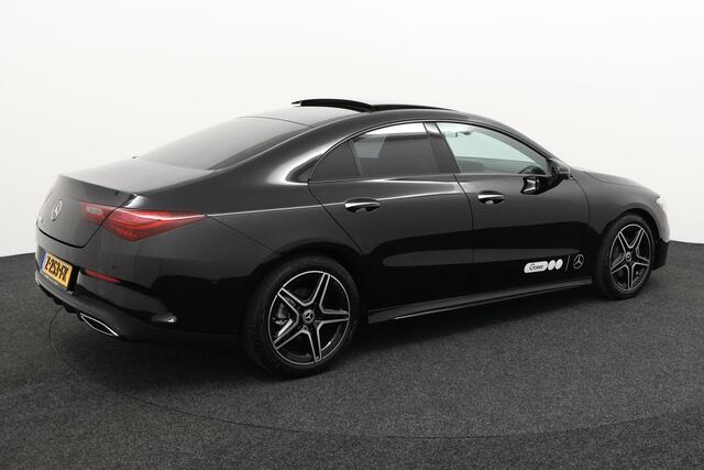 Mercedes-Benz CLA-KLASSE 180 AMG Line | Premium PLUS | Nightpakket | Panoramadak | 360° Camera | Memorystoelen verwarmd | Head-up display | Sfeerverlichting