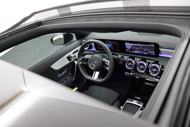 Mercedes-Benz CLA-KLASSE 180 AMG Line | Premium PLUS | Nightpakket | Panoramadak | 360° Camera | Memorystoelen verwarmd | Head-up display | Sfeerverlichting