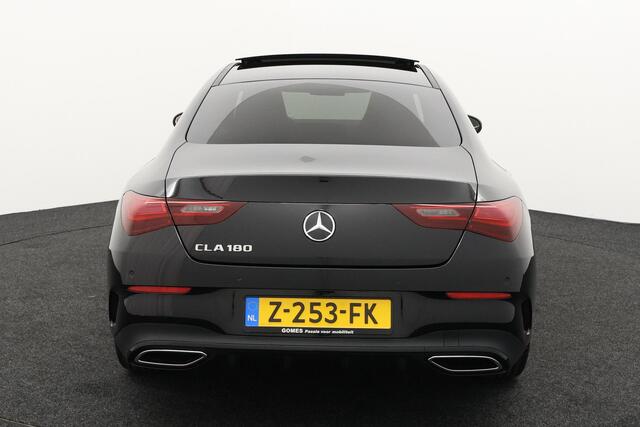 Mercedes-Benz CLA-KLASSE 180 AMG Line | Premium PLUS | Nightpakket | Panoramadak | 360° Camera | Memorystoelen verwarmd | Head-up display | Sfeerverlichting