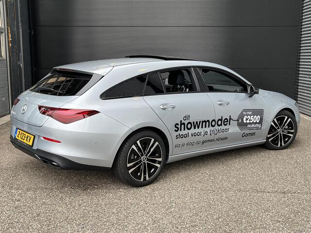 Mercedes-Benz CLA-KLASSE Shooting Brake 180 Luxury Line | Night Pakket | Panoramadak | MULTIBEAM LED Koplampen | Apple CarPlay | Android Auto | Sfeerverlichting | Stoelverwarming | Parkeersensoren | Achteruitrijcamera | Elektrisch inklapbare buitenspiegels | Showmodel