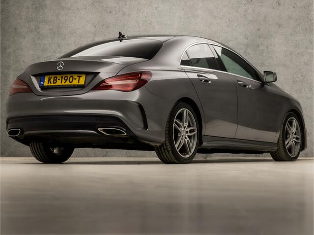 Mercedes-Benz CLA-KLASSE 180 AMG Sport Automaat (GROOT NAVI, LEDER/ALCANTARA, GETINT GLAS, DIAMOND GRILL, SPORTSTOELEN, PARKEERSENSOREN, LED KOPLAMPEN, NIEUWE APK, NIEUWSTAAT)