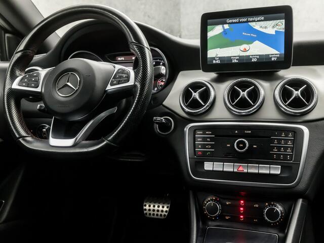 Mercedes-Benz CLA-KLASSE 180 AMG Sport Automaat (GROOT NAVI, LEDER/ALCANTARA, GETINT GLAS, DIAMOND GRILL, SPORTSTOELEN, PARKEERSENSOREN, LED KOPLAMPEN, NIEUWE APK, NIEUWSTAAT)