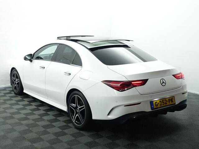 Mercedes-Benz CLA-KLASSE 180 AMG Night Edition Aut- Panoramadak, Sfeerverlichting, Camera, Xenon Led, Sport Leder