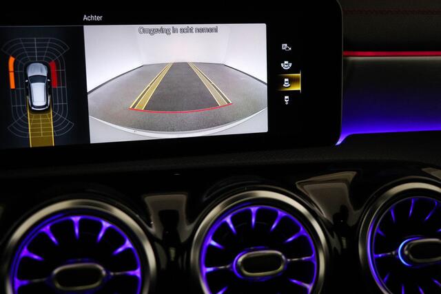 Mercedes-Benz CLA-KLASSE Shooting Brake 180 Business Solution AMG | WIDESCREEN | PANORAMADAK | DAB | APPLE | CAMERA