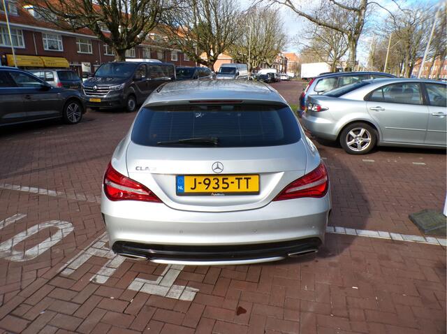 Mercedes-Benz CLA-KLASSE Shooting Brake 200 Prestige PANORAMADAK NAVI TEL CRUISECONT......