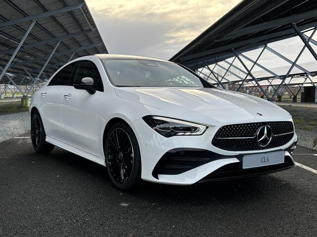 Mercedes-Benz CLA-KLASSE 180 Star Edition AMG Line | Night | Panoramadak | Parkeercamera | Sfeerverlichting | Stoelverwarming |