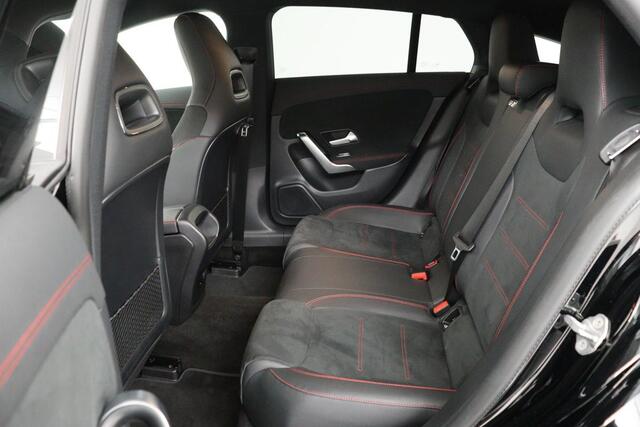Mercedes-Benz CLA-KLASSE Shooting Brake 250e AMG Night | Stoelverwarming | 360 camera | Carplay | Leder/Alcantara | Full LED | Navigatie | Full LED | Park Assist