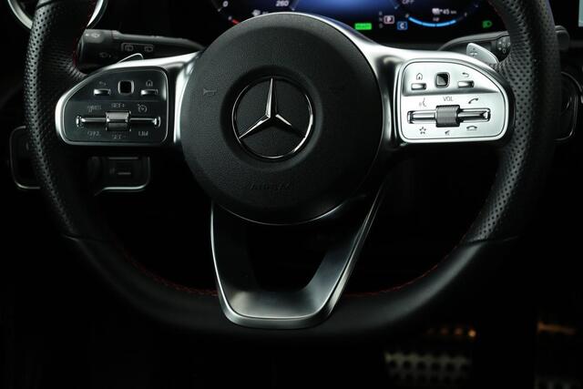 Mercedes-Benz CLA-KLASSE Shooting Brake 250e AMG Night | Stoelverwarming | 360 camera | Carplay | Leder/Alcantara | Full LED | Navigatie | Full LED | Park Assist