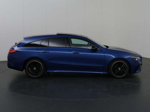 Mercedes-Benz CLA-KLASSE 180 Shooting Brake AMG Line | Panoramadak | Night Pakket | 19 inch | Sfeerverlichting | Spectraalblauw
