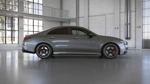 Mercedes-Benz CLA-KLASSE AMG 45 S 4MATIC+ | Burmester | Panoramadak | Keyless | Nightpakket | Dodehoekassistent | Sfeerverlichting
