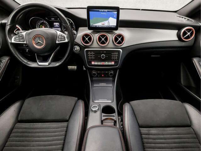 Mercedes-Benz CLA-KLASSE 180 AMG Sport Automaat (SCHUIFDAK, APPLE CARPLAY, GROOT NAVI, LEDER/ALCANTARA, CAMERA, SPORTSTOELEN, STOELVERWARMING, KEYLESS, CRUISE, ZWART HEMEL, NIEUWSTAAT)