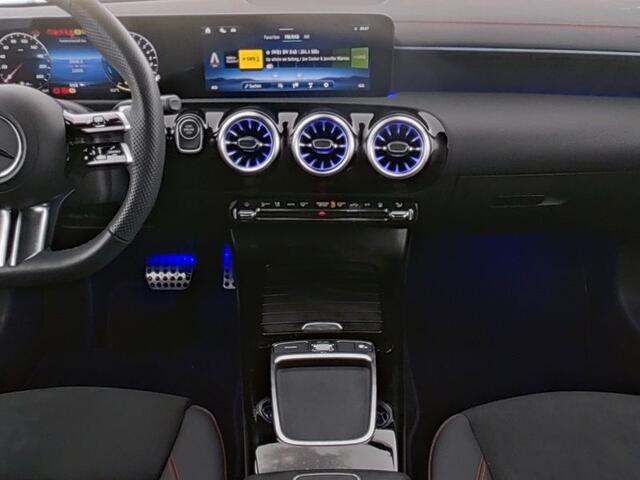 Mercedes-Benz CLA-KLASSE Shooting Brake 250 e AMG Plug-In Hybride | AMG Line Advanced Plus | Night Pakket | Dodehoek Assist | Stuur en Stoelverwarming | Inclusief 24 maanden MB Certified garantie voor Europa.