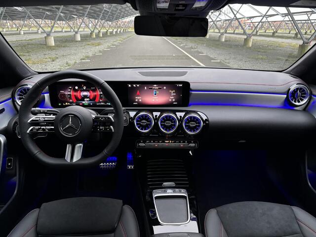 Mercedes-Benz CLA-KLASSE Shooting Brake 250 e Star Edition AMG Line | Panoramaschuifdak | Multibeam LED | Night | Sfeerverlichting | Multispaak Velgen |