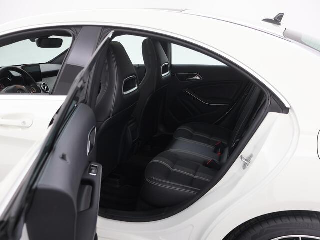 Mercedes-Benz CLA-KLASSE 180 Ambition PANODAK|19INCH|STOELVERW|LED|NAVI|CRUISE|PDC