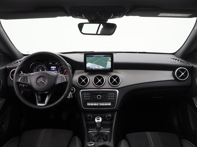 Mercedes-Benz CLA-KLASSE 180 Ambition PANODAK|19INCH|STOELVERW|LED|NAVI|CRUISE|PDC