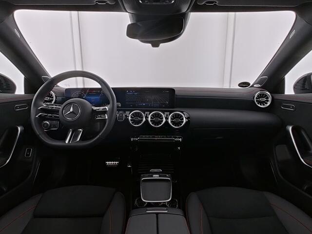 Mercedes-Benz CLA-KLASSE Shooting Brake 250 e AMG Face Lift Plug-In Hybride Edition AMG Nightpakket | Panoramadak | Burmester® | Keyless Go | Stuur- en Stoelverwarming | 360 gr Camera | Inclusief 24 maanden Mercedes-Benz Certified garantie voor Europa.