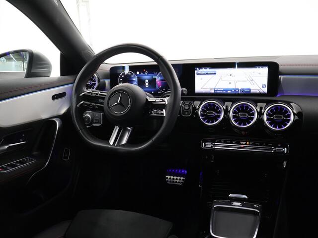 Mercedes-Benz CLA-KLASSE 180 Star Edition AMG Line | Matgrijs | Achteruitrijcamera | Sfeerverlichting | KEYLESS GO | Stoelverwarming