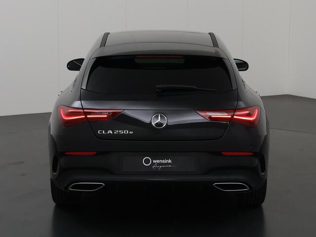 Mercedes-Benz CLA-KLASSE 250 e Shooting Brake Star Edition AMG | Panorama-dak |19" AMG Velgen | Night-pakket | Sfeerverlichting | Stoelverwarming