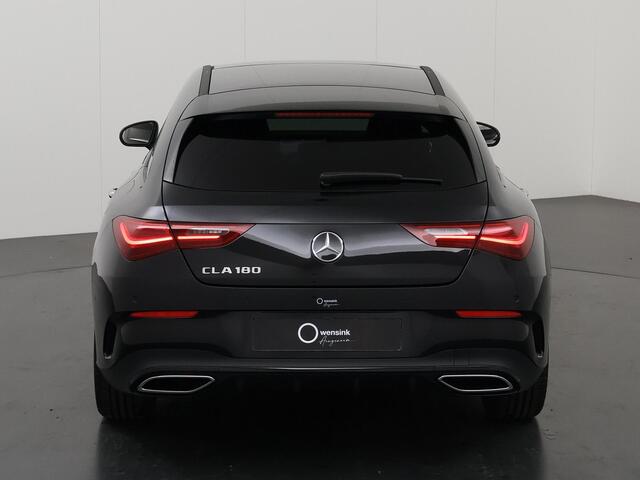 Mercedes-Benz CLA-KLASSE Shooting Brake 180 Business Solution AMG | Night Pakket | Panoramadak | 19" multispaaks velgen | 360 graden camera | Trekhaak |