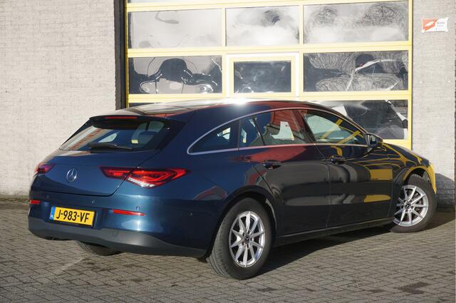 Mercedes-Benz CLA-KLASSE Shooting Brake 180 Automaat! Business Solution BJ2020 Lmv 16" | Led | Pdc | Navi | Elek. achterklep | Achteruitrijcamera | Virtual cockpit | Climate control | Cruise control | Verwarmde voorstoelen | Zwarte hemel | Getint glas