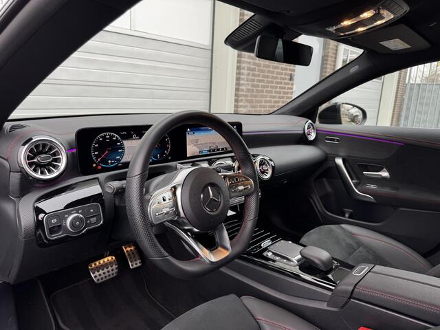 Mercedes-Benz CLA-KLASSE Shooting Brake 180 AMG Line | Night Pakket | MULTIBEAM LED Koplampen |