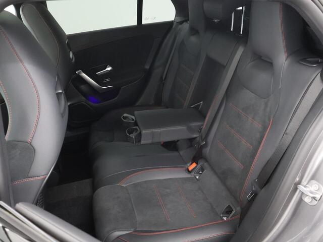 Mercedes-Benz CLA-KLASSE 250e Shooting Brake Star Edition AMG Line | Panoramaschuifdak | Achteruitrijcamera | led-koplampen | HANDS-FREE ACCESS | Sfeerverlichting |