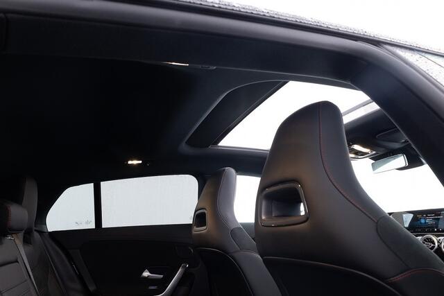 Mercedes-Benz CLA-KLASSE 200 Shooting Brake Business Solution AMG | PANORAMADAK | EL. STOELEN ? 1e Eigenaar .