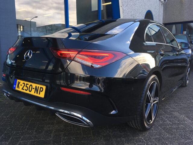 Mercedes-Benz CLA-KLASSE 200 AMG Line sfeer