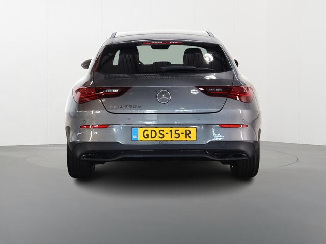 Mercedes-Benz CLA-KLASSE Shooting Brake 250 e Star Edition Luxury Line | Sfeerverlichting | Keyless | Stoelverwarming | Night |