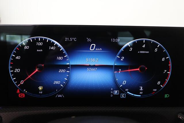 Mercedes-Benz CLA-KLASSE 180 Business Solution AMG | Camera | Navigatie | Cruise control | Apple Carplay Android auto |