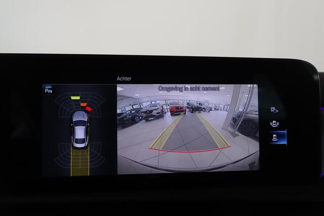 Mercedes-Benz CLA-KLASSE 180 Business Solution AMG | Camera | Navigatie | Cruise control | Apple Carplay Android auto |