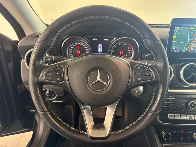 Mercedes-Benz CLA-KLASSE 180 Ambition