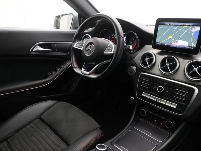 Mercedes-Benz CLA-KLASSE 180 Automaat AMG Business Solution | PANO | STOELVERW. | TREKHAAK