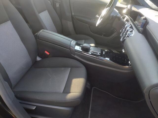 Mercedes-Benz CLA-KLASSE 180 Business Sol. | Automaat