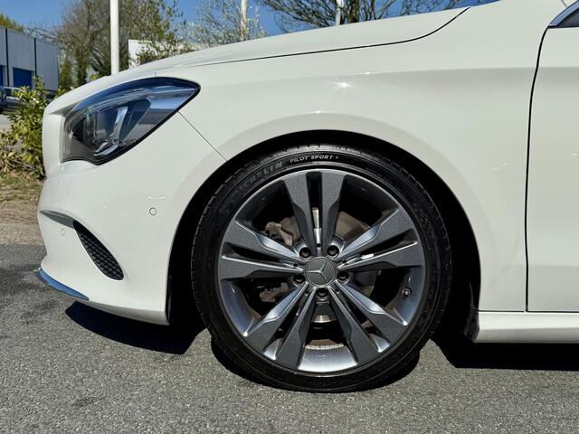 Mercedes-Benz CLA-KLASSE 200 Automaat 156PK PanooCameraoCarplay